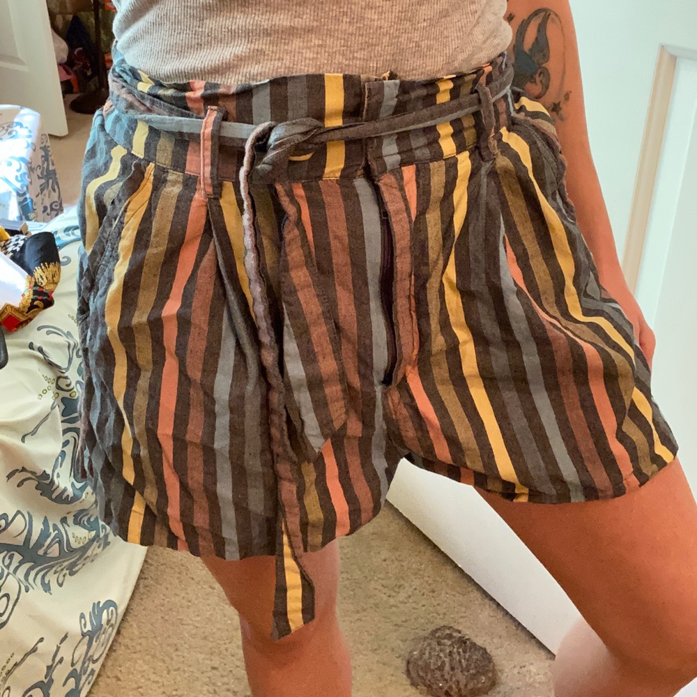 END OF SUMMER SALE! High Waist Paperbag Shorts